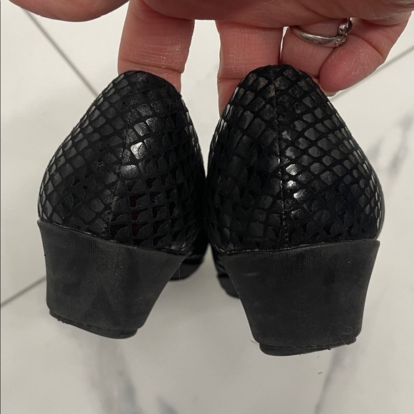 Piccadilly Black Women's Shoes Wedge Heel Flats Sz 36 - Picture 5 of 10